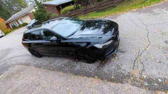 Volvo V90 Холлола