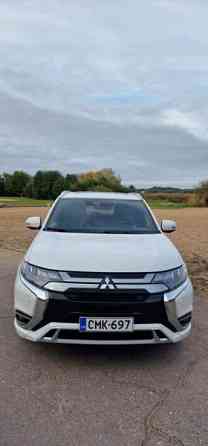 Mitsubishi Outlander PHEV Эспоо