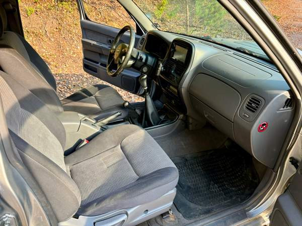 Nissan Navara Tampere - valokuva 4