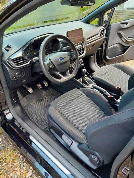 Ford Fiesta Van Posio - изображение 7