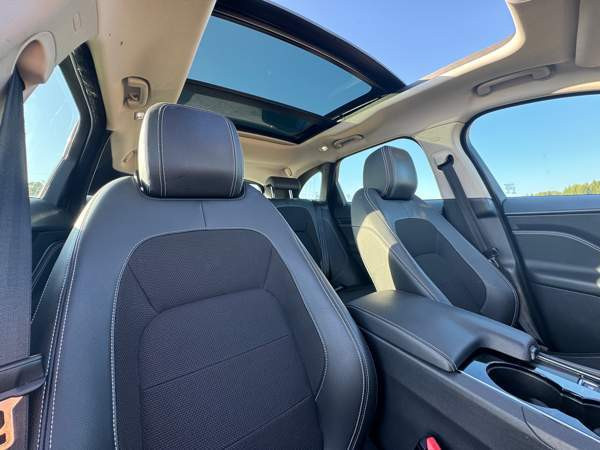 Jaguar F-Pace Мянтсяля - изображение 8