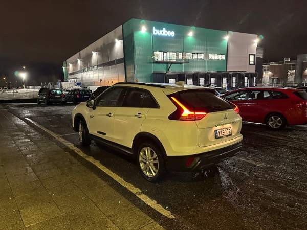 Mitsubishi Eclipse Cross Raasepori - valokuva 4