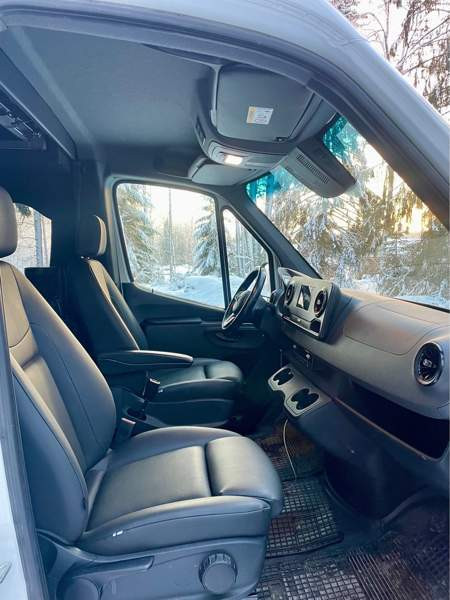 Mercedes-Benz Sprinter Luoto - valokuva 8