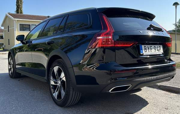Volvo V60 Cross Country Торнио - изображение 2