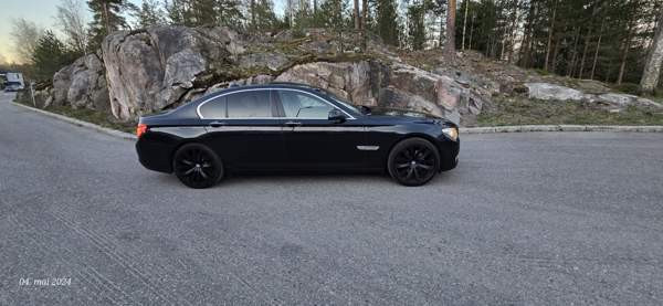 BMW 740 Helsinki - valokuva 1