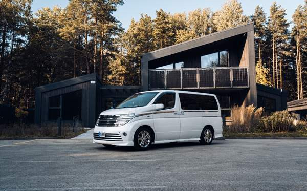 Nissan Elgrand Helsinki - изображение 7