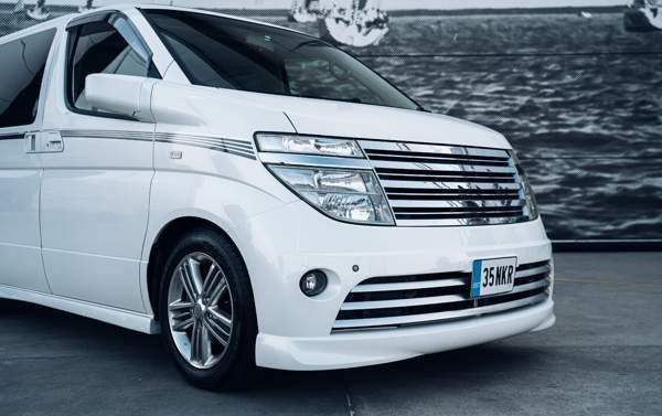 Nissan Elgrand Helsinki - изображение 2