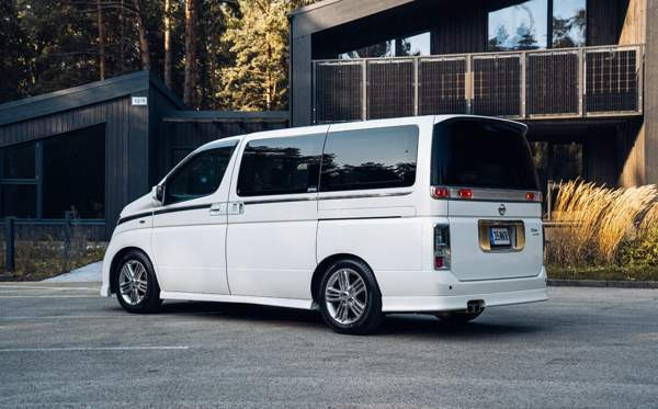 Nissan Elgrand Helsinki - изображение 5