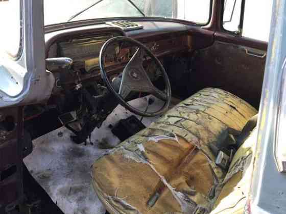 Ford F100 Maentsaelae