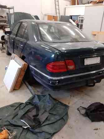 Mercedes-Benz 320 Macau