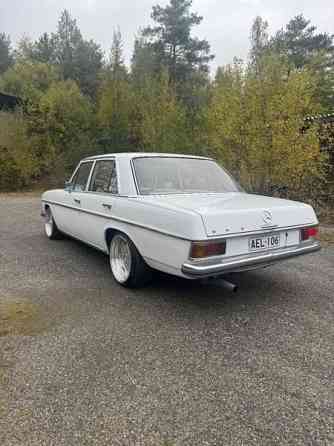 Mercedes-Benz 115 Коккола