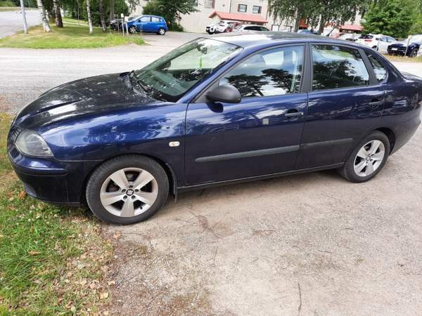 Seat Cordoba Хямеэнлинна - изображение 1