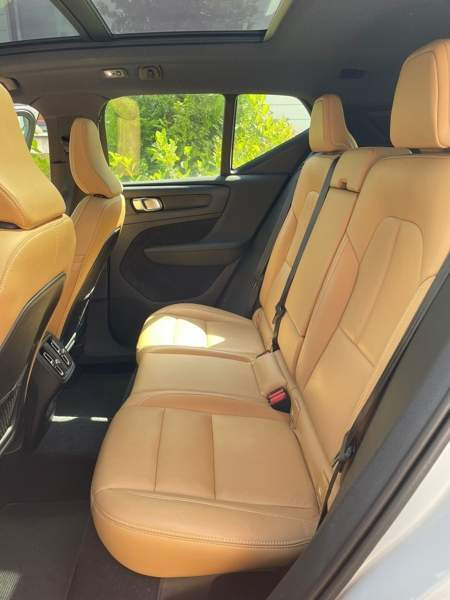 Volvo XC40 Эспоо - изображение 8