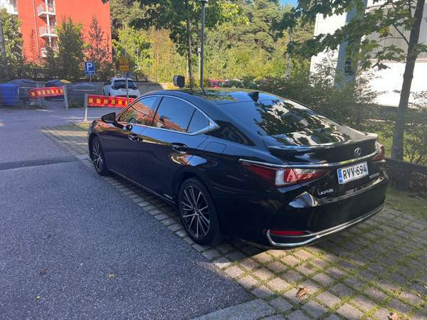 Lexus ES300 Helsinki - valokuva 8