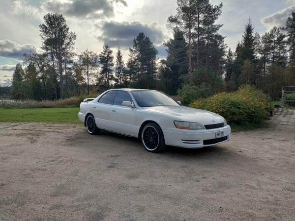 Lexus ES300 Posio - valokuva 3