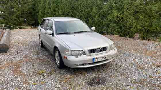 Volvo V40 Макао