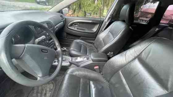 Volvo V40 Макао