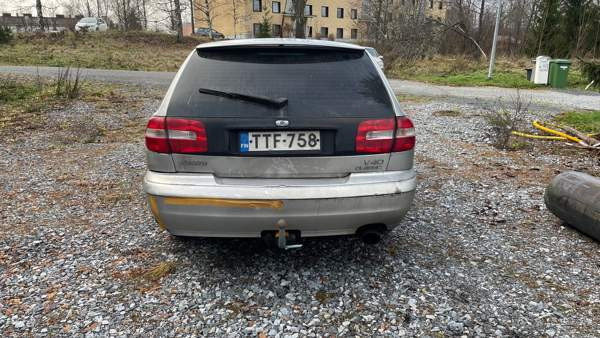 Volvo V40 Макао - изображение 3