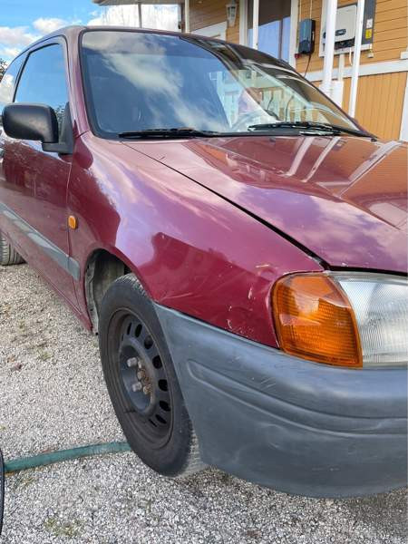 Toyota Starlet Sarov - valokuva 5