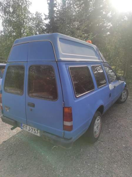 Ford Escort Express Hollola - valokuva 3