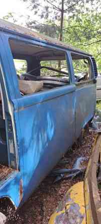 Volkswagen Kleinbus Raasepori