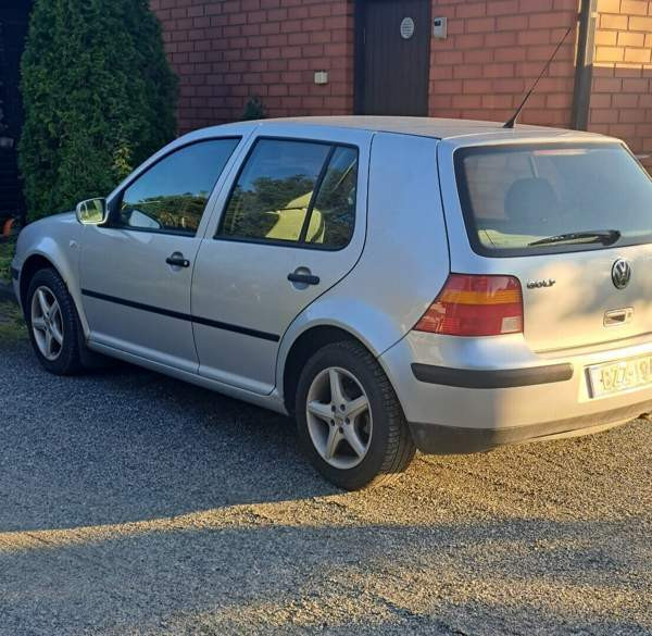 Volkswagen Golf Pirkkala - valokuva 5