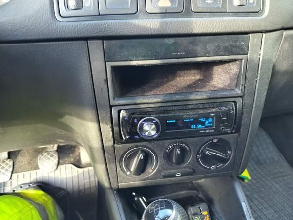 Volkswagen Golf Lovisa - valokuva 7