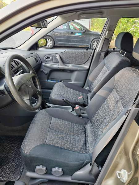 Mazda 323F Turtkul - valokuva 3