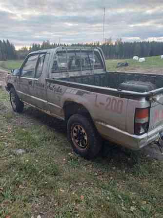 Mitsubishi L200 Pertunmaa