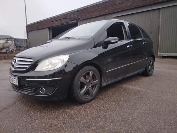 Mercedes-Benz B Коувола - изображение 6