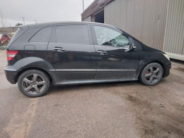 Mercedes-Benz B Коувола - изображение 3