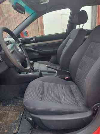 Audi A4 Allroad Pertunmaa