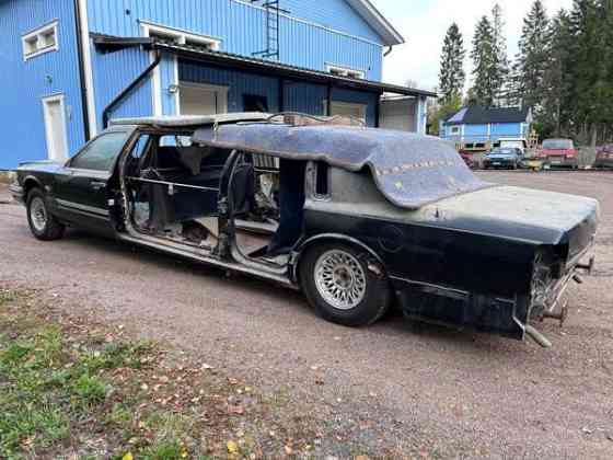 Lincoln Town Car Rauma
