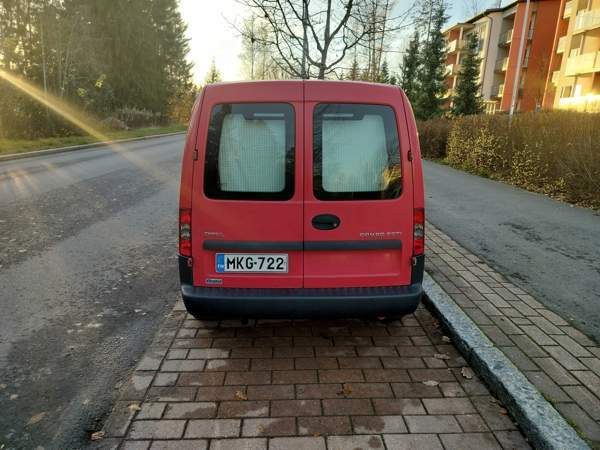 Opel Combo Espoo - valokuva 3