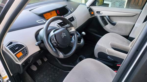 Citroen Grand C4 Picasso Riihimaeki - photo 6