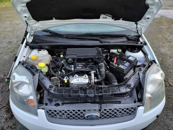 Ford Fiesta Van Lapua - valokuva 1