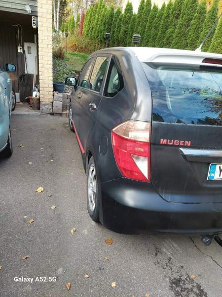 Honda FR-V Chukotskiy Avtonomnyy Okrug - valokuva 2