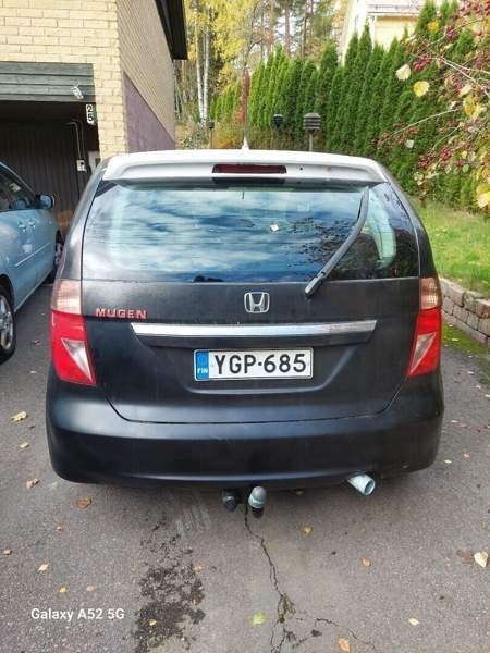 Honda FR-V Chukotskiy Avtonomnyy Okrug - valokuva 1