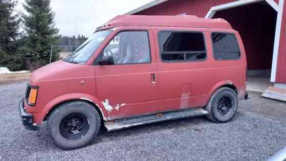 Chevrolet Astro Ylistaro