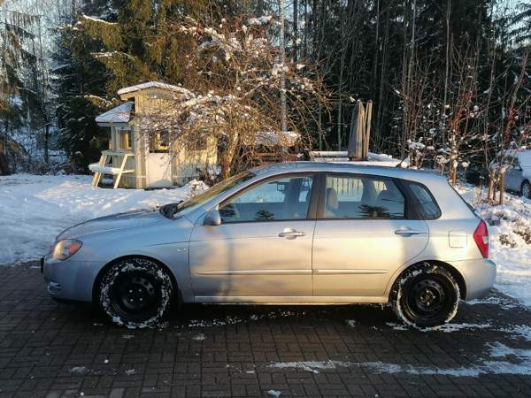 Kia Cerato Nokia - valokuva 4