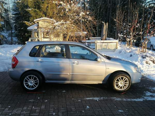 Kia Cerato Nokia - valokuva 3