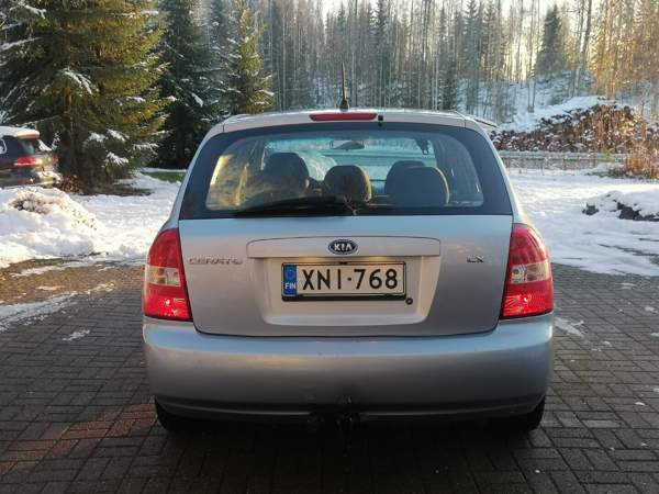 Kia Cerato Nokia - valokuva 2
