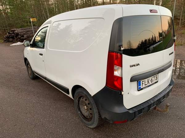 Dacia Dokker Van Порвоо - изображение 8