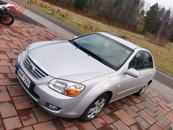 Kia Cerato Kirkkonummi - valokuva 1