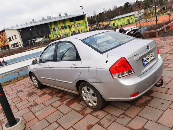 Kia Cerato Kirkkonummi - valokuva 4