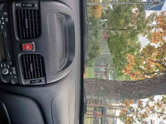 Nissan Almera Zaporiz'ka Oblast'