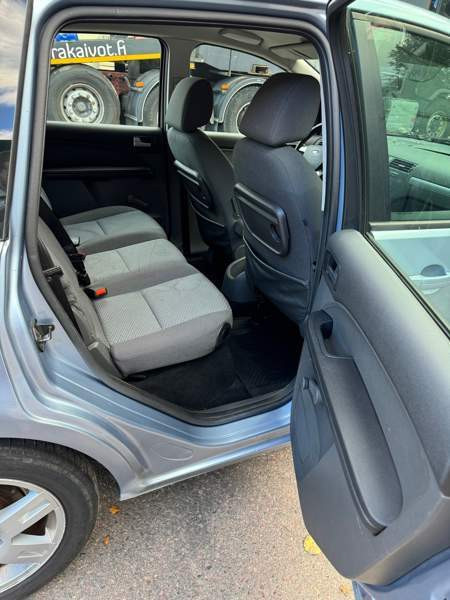 Ford Focus C-Max Nurmijaervi - photo 8