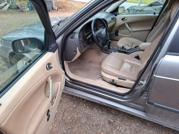Saab 9-5 Ylämaa - изображение 6