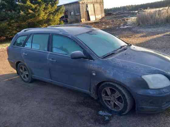 Toyota Avensis Piippola
