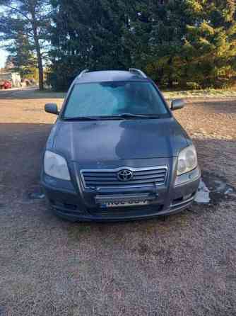 Toyota Avensis Piippola